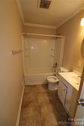 712 Edgegreen Drive, Charlotte, NC 28217