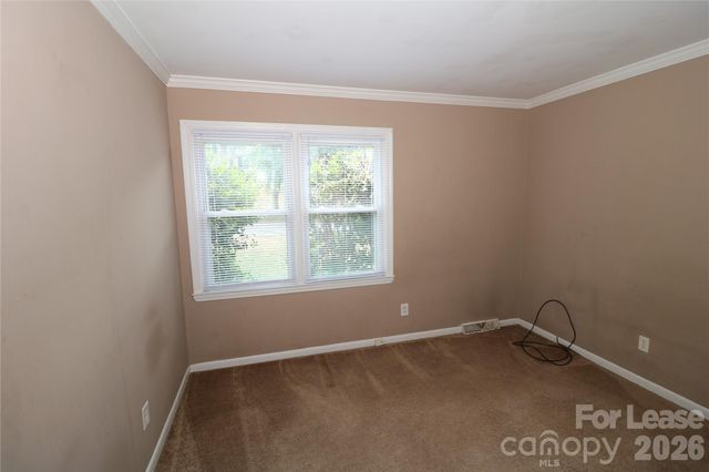 712 Edgegreen Drive, Charlotte, NC 28217