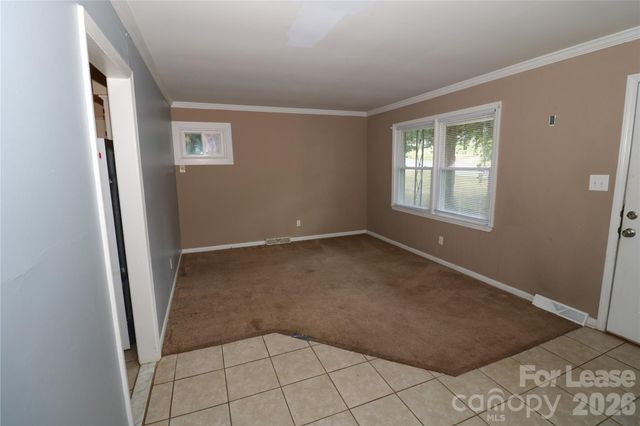 712 Edgegreen Drive, Charlotte, NC 28217
