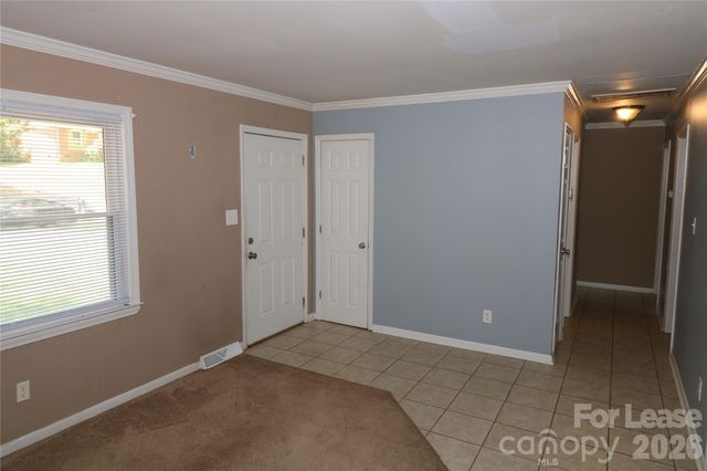 712 Edgegreen Drive, Charlotte, NC 28217