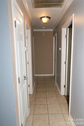 712 Edgegreen Drive, Charlotte, NC 28217
