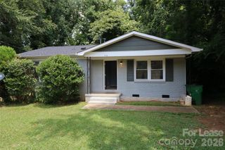 712 Edgegreen Drive, Charlotte, NC 28217