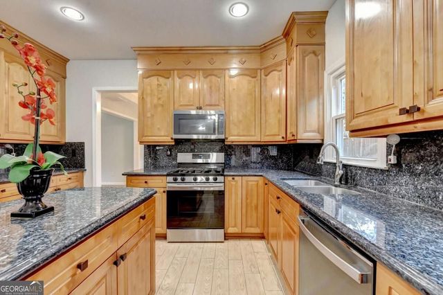 2835 Crestmont Court, Cumming, GA 30041