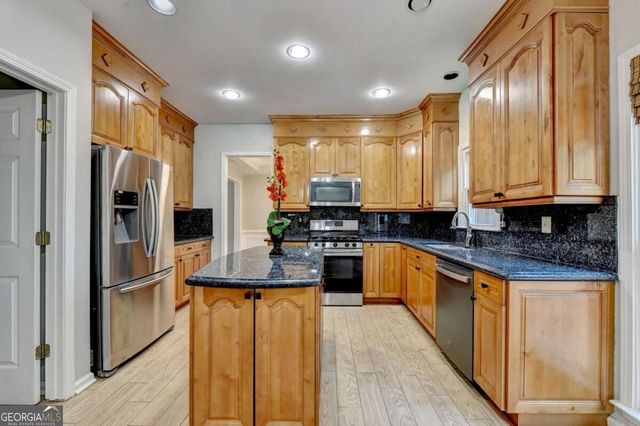 2835 Crestmont Court, Cumming, GA 30041