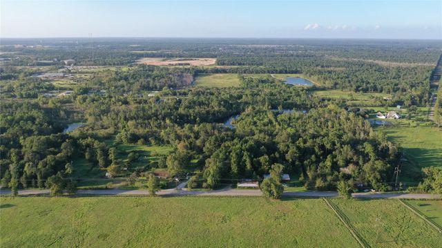 10095 Sleepy Hollow Road, Conroe, TX 77385