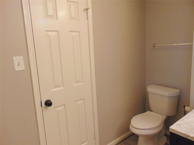 1809 Edinburg Avenue, League City, TX 77573