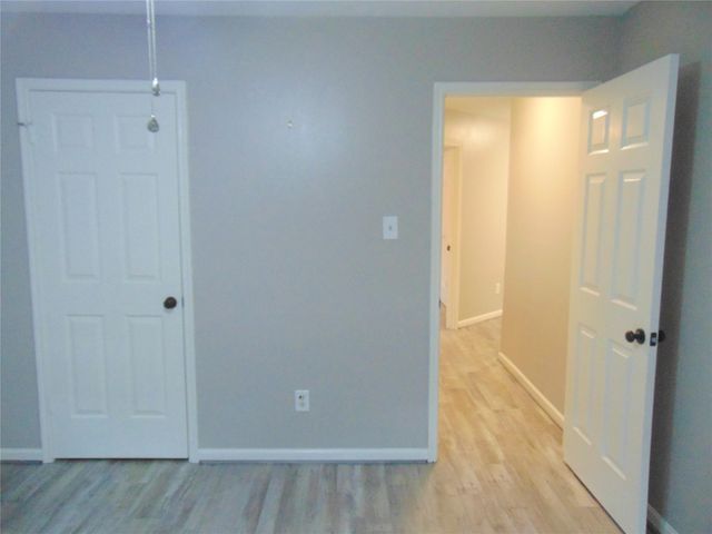 1809 Edinburg Avenue, League City, TX 77573