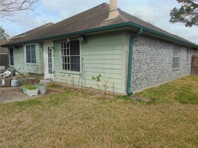 1809 Edinburg Avenue, League City, TX 77573