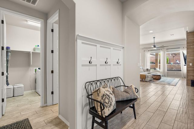 4046 Mountain Trail Loop NE, Rio Rancho, NM 87144