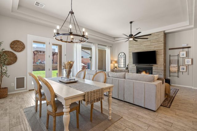 4046 Mountain Trail Loop NE, Rio Rancho, NM 87144