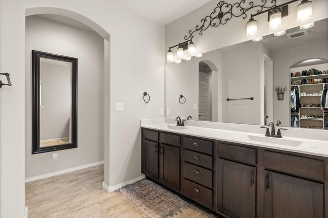4046 Mountain Trail Loop NE, Rio Rancho, NM 87144