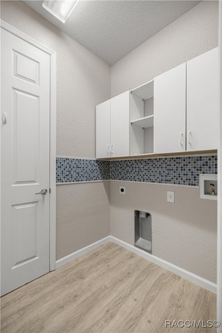 9211 SW 66th Loop, Ocala, FL 34481