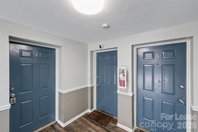 1624 Arlyn Circle J, Charlotte, NC 28213