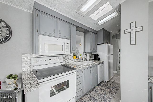 7750 E BROADWAY Road 901, Mesa, AZ 85208
