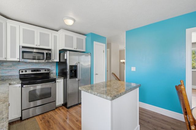 322 E ANNALYN DR, Sandy, UT 84070