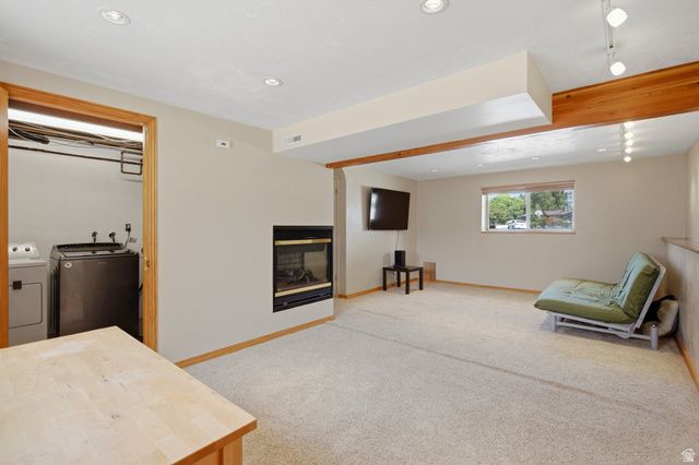 322 E ANNALYN DR, Sandy, UT 84070