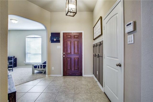 1904 Henderson Drive, Argyle, TX 76226