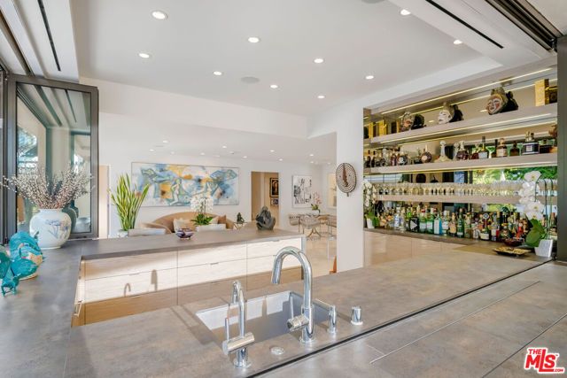 1821 Loma Vista Drive, Beverly Hills, CA 90210