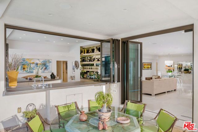 1821 Loma Vista Drive, Beverly Hills, CA 90210