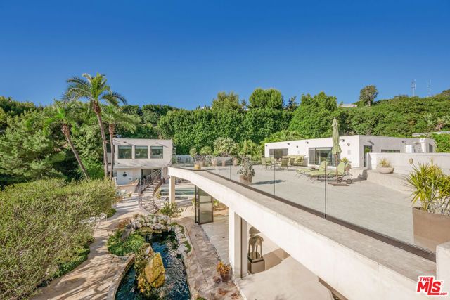 1821 Loma Vista Drive, Beverly Hills, CA 90210