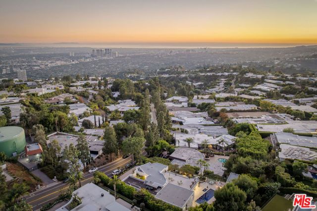 1821 Loma Vista Drive, Beverly Hills, CA 90210