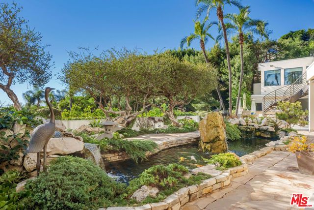 1821 Loma Vista Drive, Beverly Hills, CA 90210