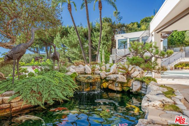 1821 Loma Vista Drive, Beverly Hills, CA 90210