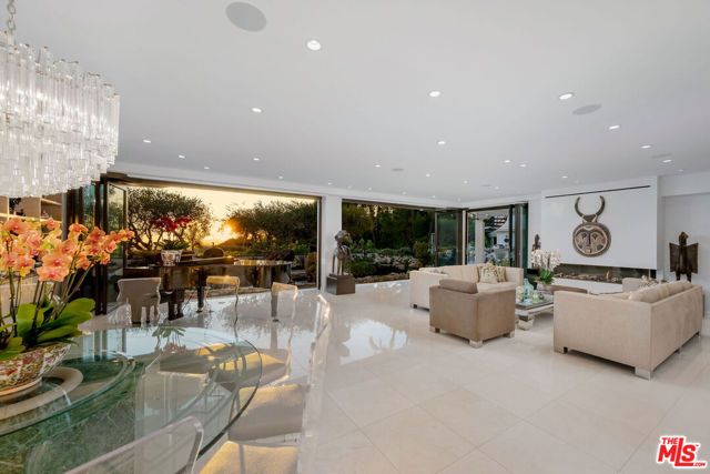 1821 Loma Vista Drive, Beverly Hills, CA 90210