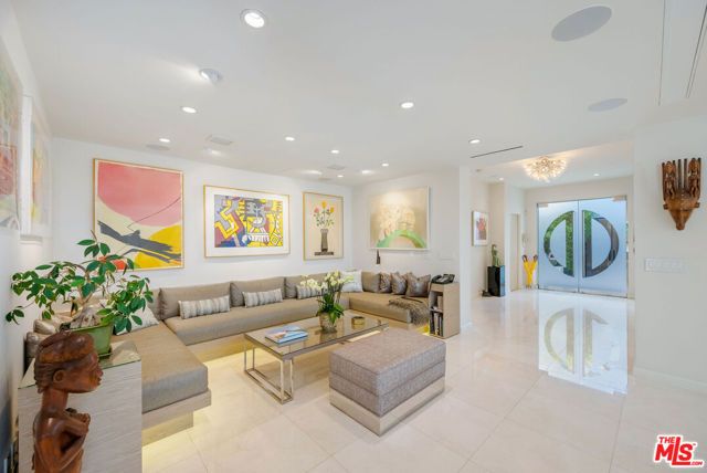 1821 Loma Vista Drive, Beverly Hills, CA 90210