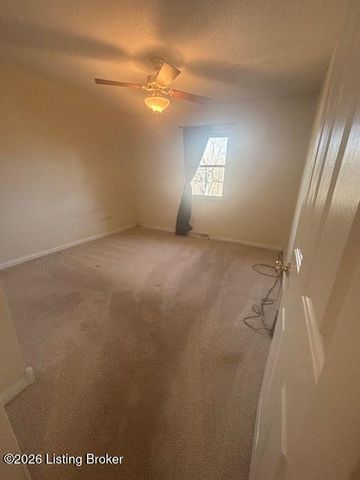 212 Bluegrass Rd, Elizabethtown, KY 42701