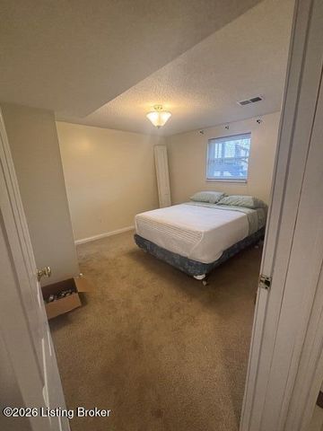 212 Bluegrass Rd, Elizabethtown, KY 42701