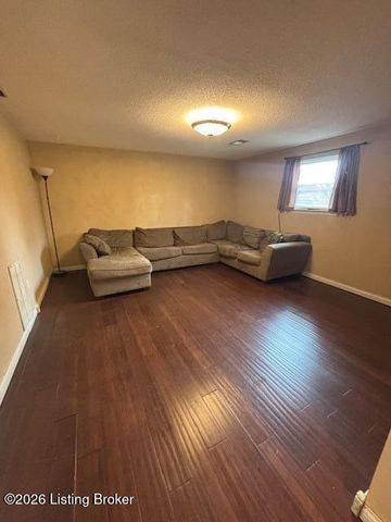 212 Bluegrass Rd, Elizabethtown, KY 42701