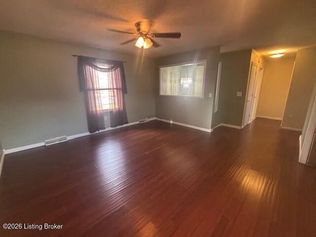 212 Bluegrass Rd, Elizabethtown, KY 42701