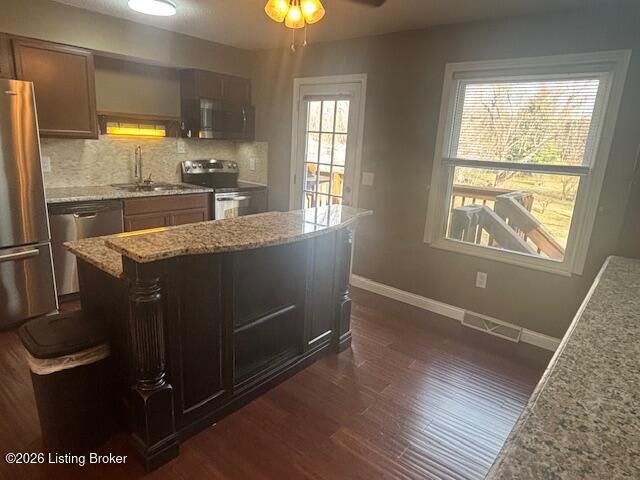 212 Bluegrass Rd, Elizabethtown, KY 42701