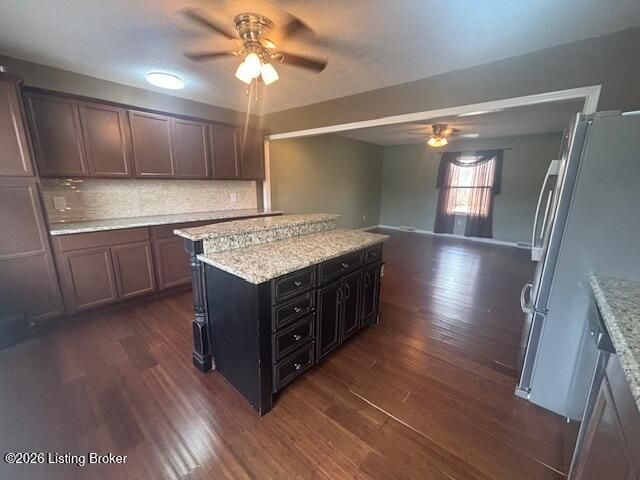 212 Bluegrass Rd, Elizabethtown, KY 42701