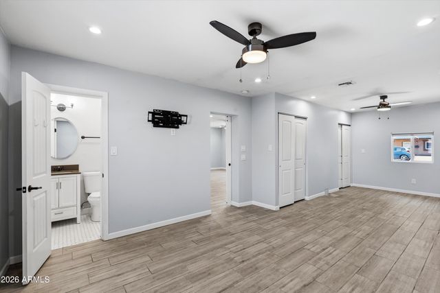 2143 W MINNEZONA Avenue, Phoenix, AZ 85015