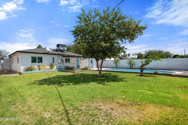 2143 W MINNEZONA Avenue, Phoenix, AZ 85015