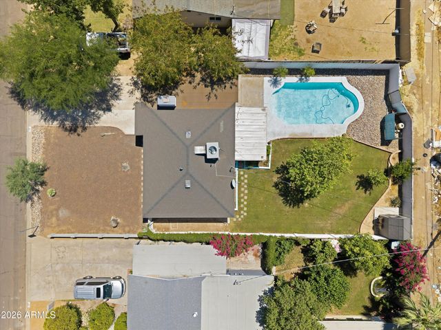 2143 W MINNEZONA Avenue, Phoenix, AZ 85015