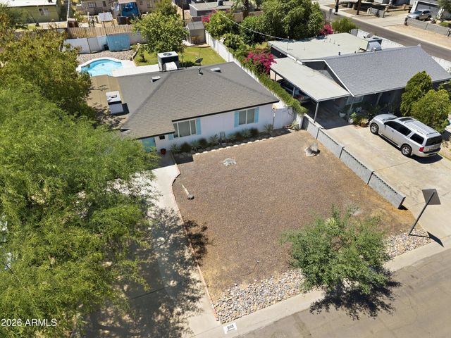 2143 W MINNEZONA Avenue, Phoenix, AZ 85015