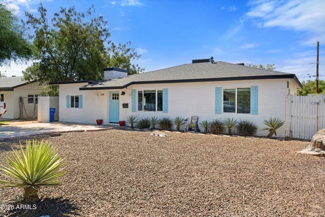 2143 W MINNEZONA Avenue, Phoenix, AZ 85015