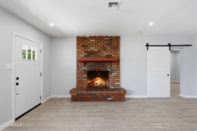 2143 W MINNEZONA Avenue, Phoenix, AZ 85015