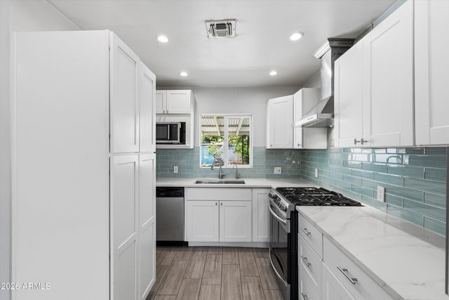 2143 W MINNEZONA Avenue, Phoenix, AZ 85015