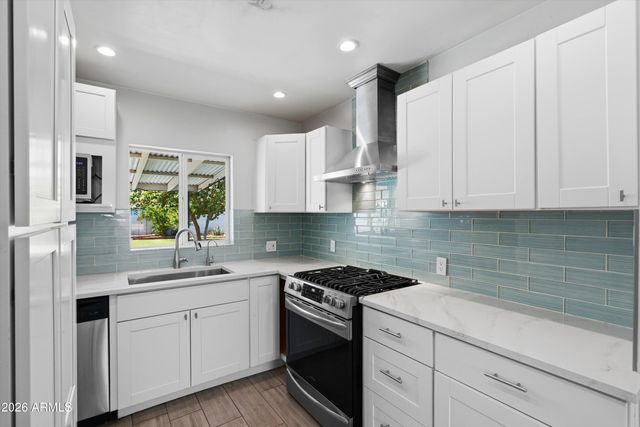 2143 W MINNEZONA Avenue, Phoenix, AZ 85015