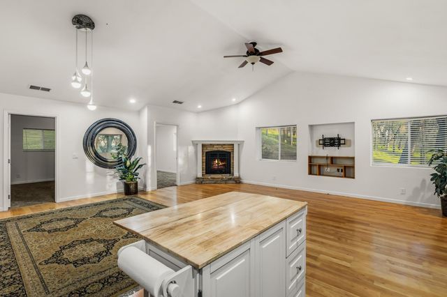 2045 Toscana Pl, Auburn, CA 95603