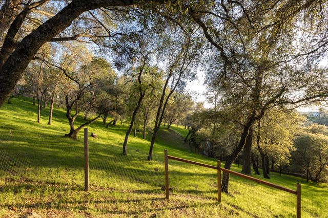 2045 Toscana Pl, Auburn, CA 95603