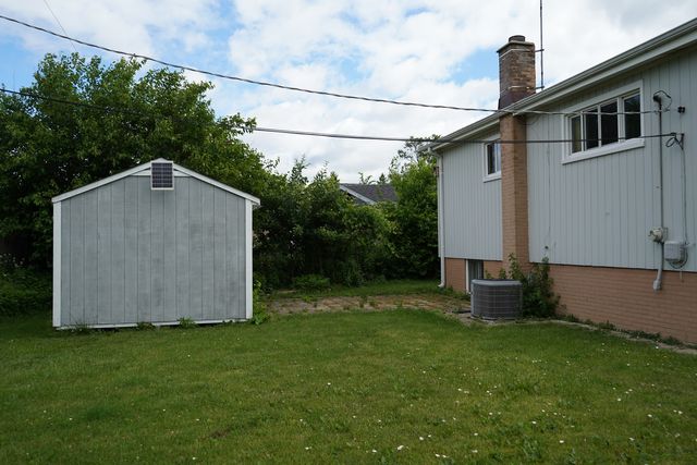 54 Fernwood Drive, Glenview, IL 60025