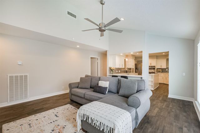 13919 Swiss Hill Drive, Houston, TX 77077