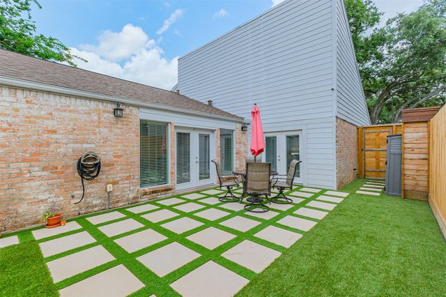 13919 Swiss Hill Drive, Houston, TX 77077