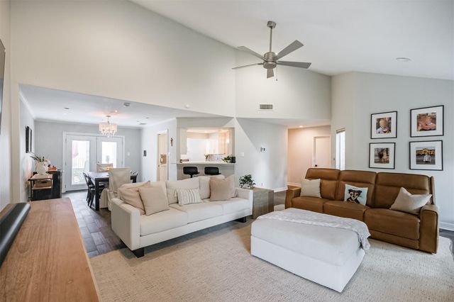 13919 Swiss Hill Drive, Houston, TX 77077