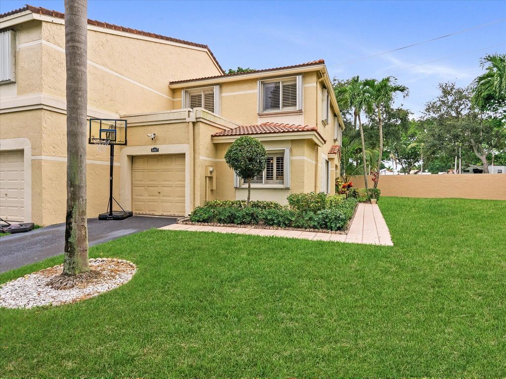 3497 DEER CREEK PALLADIAN Circle 3497, Deerfield Beach, FL 33442